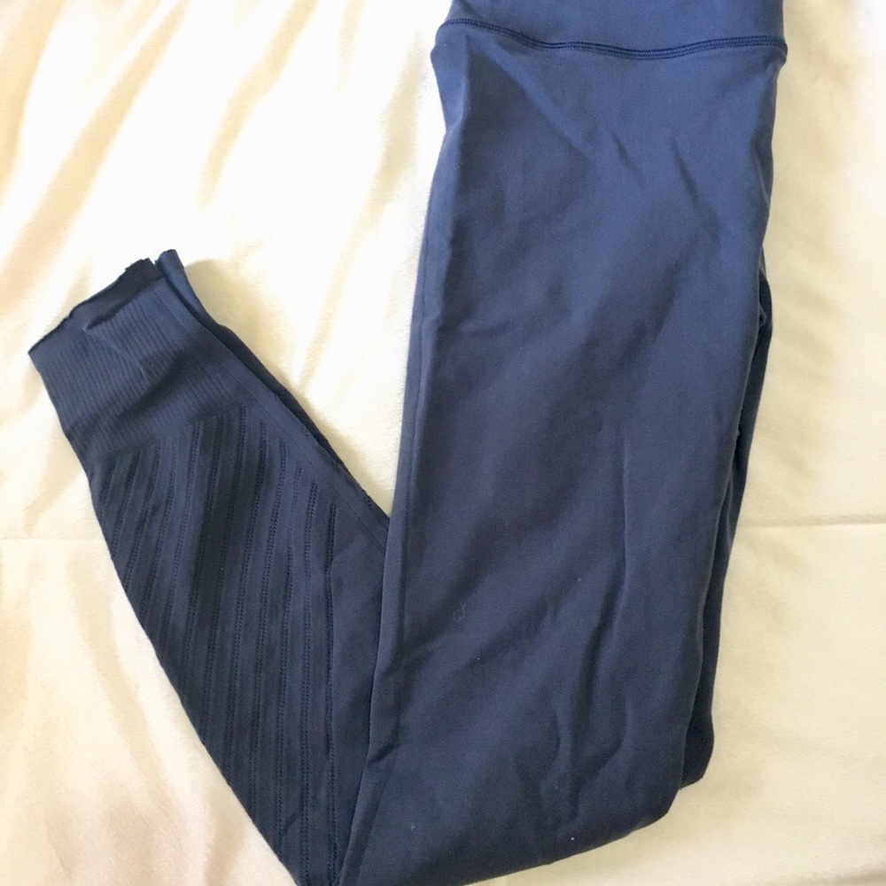 Lululemon Cropped Fitness Leggings
